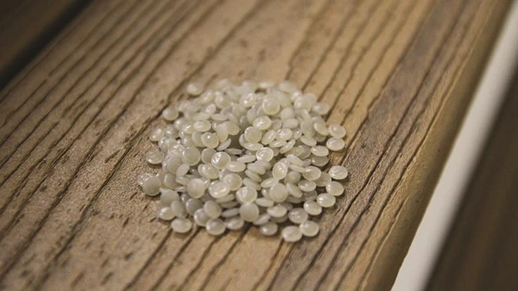 Pellets on wood